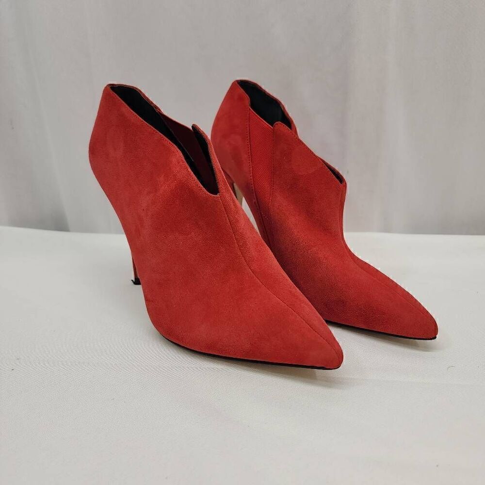 Guess Size 8.5 Ondrea Red Suede Pointed Toe Heeled Ankle Boots F